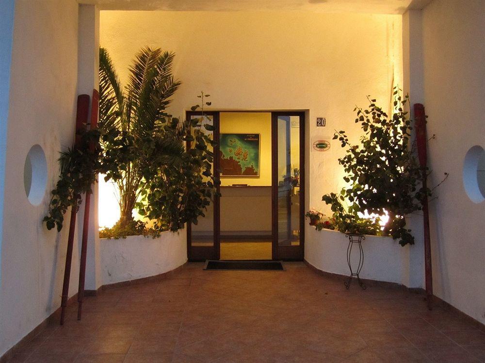 Il Gabbiano Hotell La Maddalena  Exteriör bild