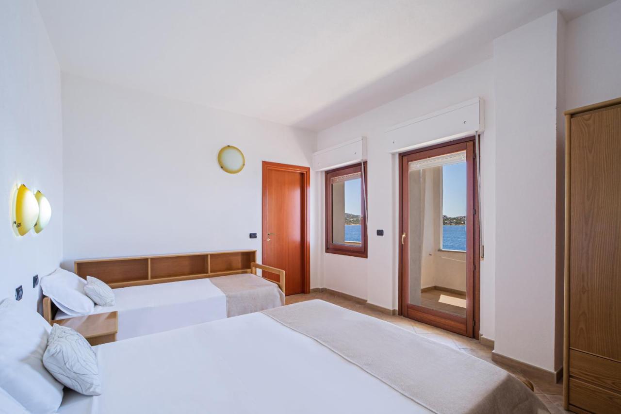 Il Gabbiano Hotell La Maddalena  Exteriör bild