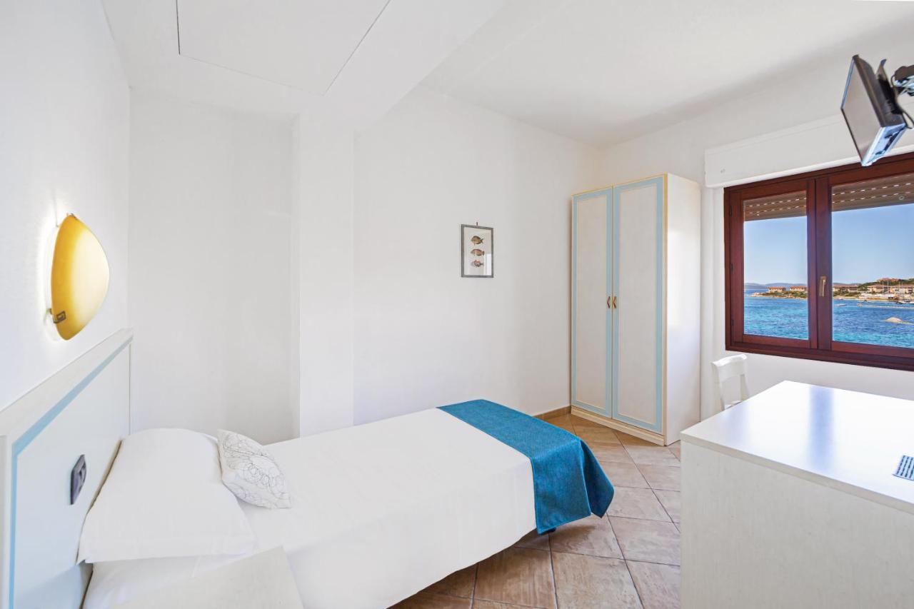 Il Gabbiano Hotell La Maddalena  Exteriör bild