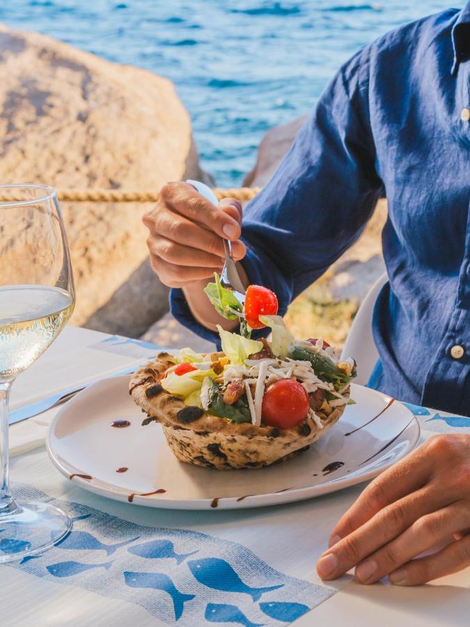Il Gabbiano Hotell La Maddalena  Exteriör bild